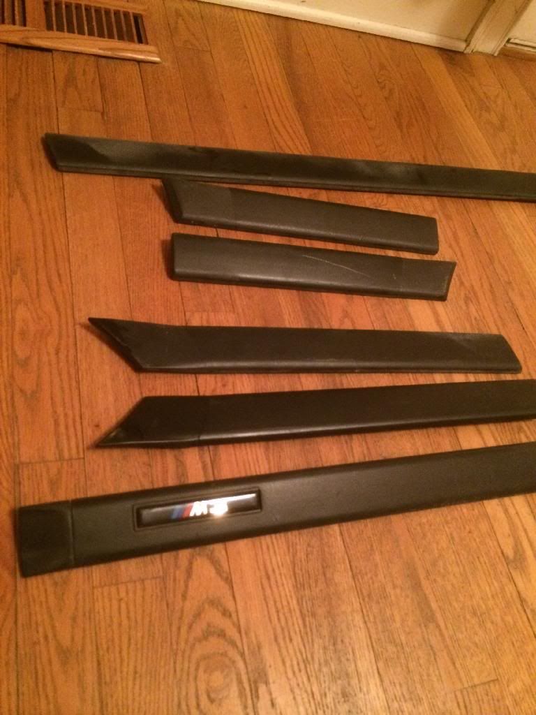 E36 FT BMW M3 side moldings coupe.